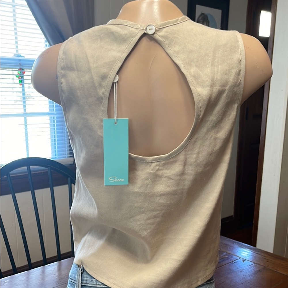 SHORE Cream Crop Tank size small Linen